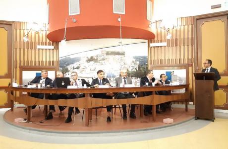 Prorogare il bando Bonus energia Sicilia e trovare una soluzione al nodo delle Camere di commercio, sono le richieste della Cna di Ragusa durate l’incontro di ieri pomeriggio alla Camcom con l’assessore Tamajo 